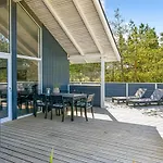 Gundrath - 1-4km From The Sea By Interhome *