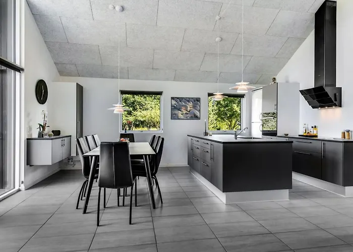 Gundrath - 1-4km From The Sea By Interhome