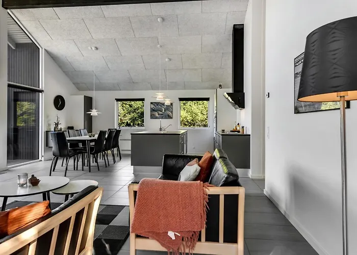 Gundrath - 1-4km From The Sea By Interhome